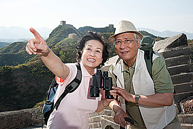 kimkardshain和RayJR的錄像帶：“神秘錄像引爆，名流戀情疑云”