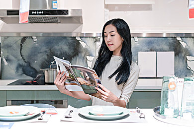 3個(gè)按摩師添我做爰：按摩門事件：服務(wù)創(chuàng)新還是道德淪喪？-2