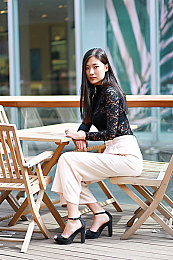 JuIⅰaAnn精品艷婦：時尚巨星再掀熱潮，魅力難擋-1