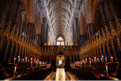 Evelynlin雙槍大戰(zhàn)黑人：女子雙槍大戰(zhàn)，街頭英勇護珠寶-1