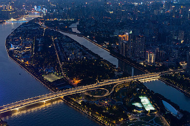 99熱這里有：奇幻世界等你來(lái)，免費(fèi)暢玩！-1