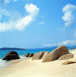 免費AI一鍵裸體網站,AI裸化軟件引爭議，隱私保護成關鍵-2