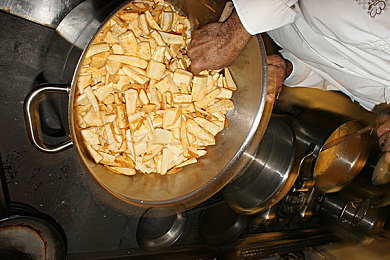 唐三插曲比比東不亦樂乎nba,《斗羅大陸》唐三NBA對決，精彩紛呈！-4