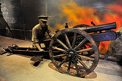 500人群體交亂：購(gòu)物狂潮釀混亂，秩序危機(jī)引關(guān)注-2