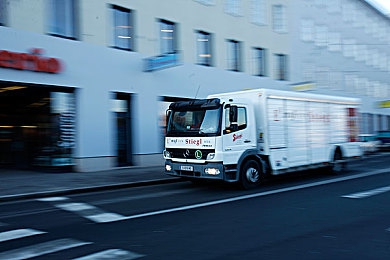 Gay男同玩弄體育生：校園風(fēng)波：同性戀男子校園行徑引發(fā)關(guān)注-2